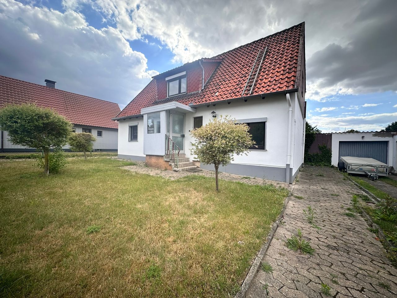 Außenansicht Straßenseite